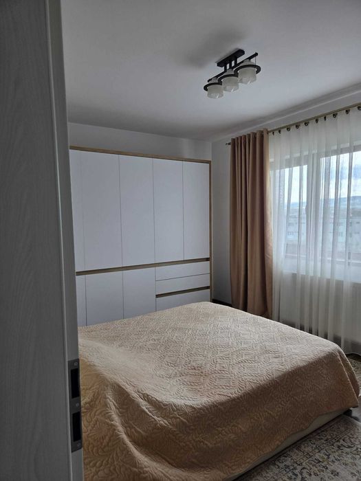 Vand casa individuala