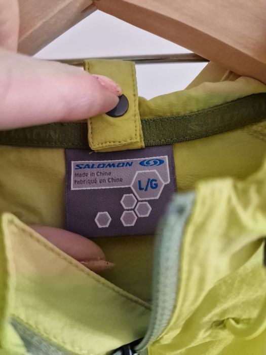 Страхотна мъжка ветровка SOLOMON ултра лека , удобна , размер L