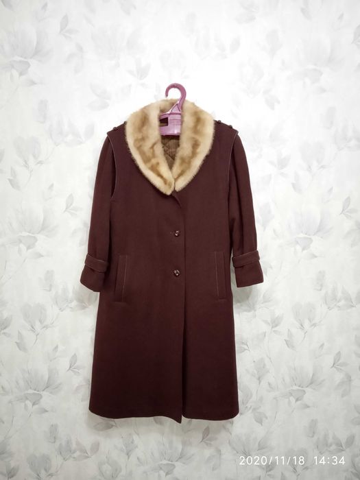Пальто с норкой, р 52.
