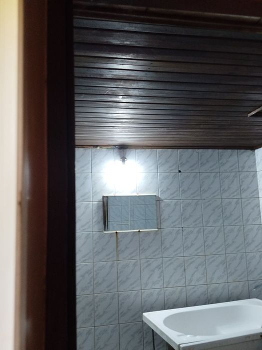 Uy sotiladi hamassi sharoit bor