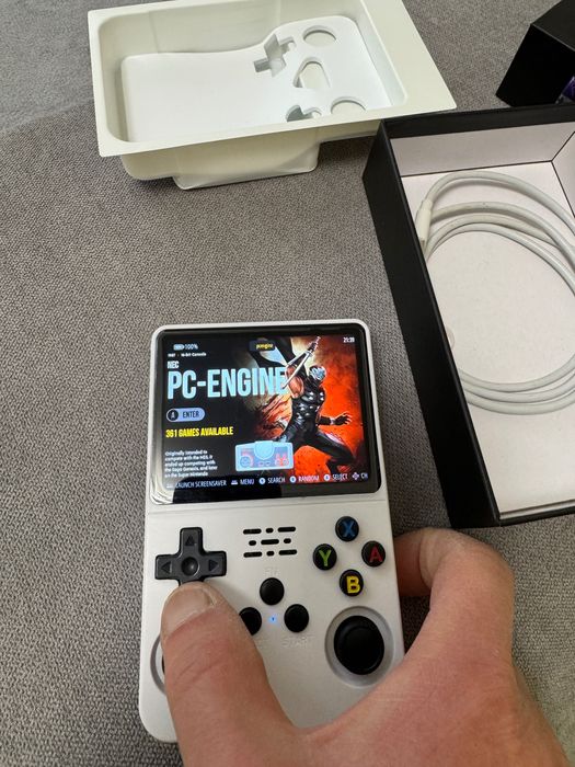 Електронна конзола