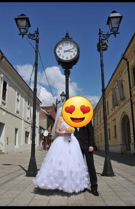 Vand rochie de mireasa marca Maya Fashion. Ofer voalul cadou.