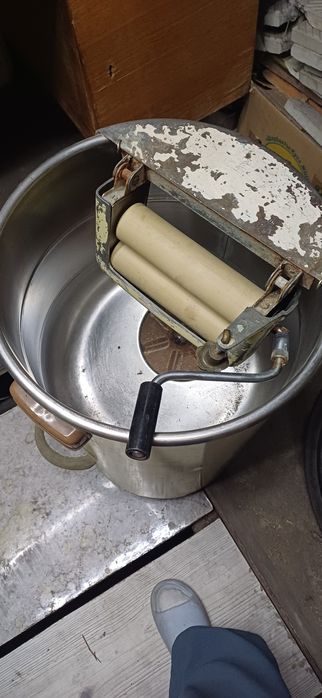 Продам стиральную ,машинку Алматинка