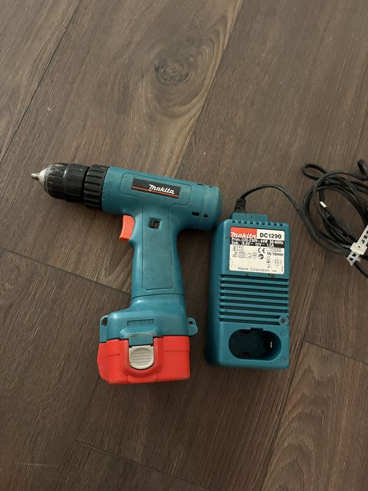 100 lei funtioneza makita