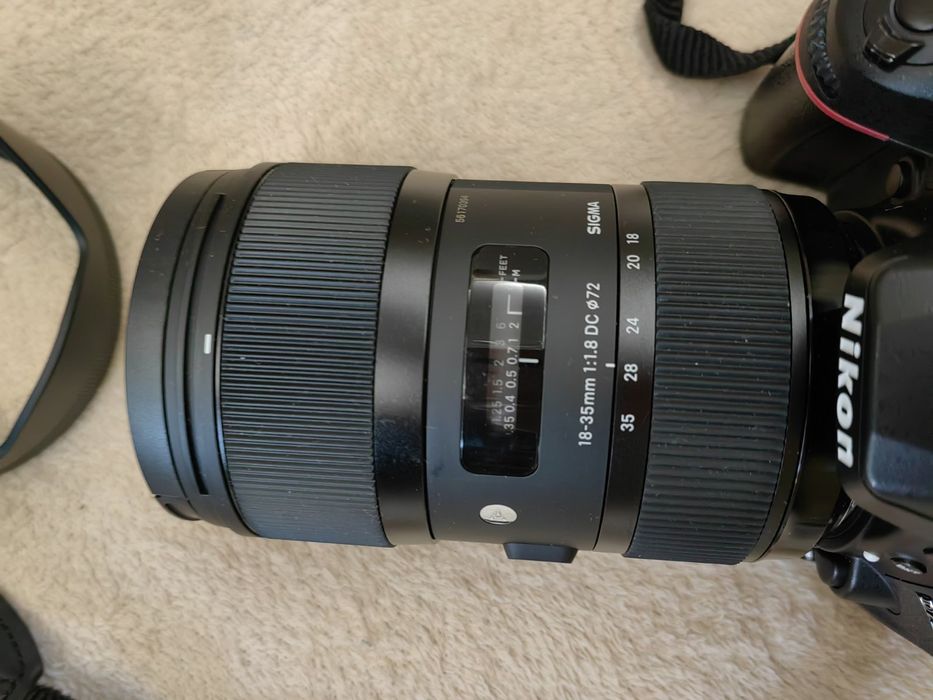 Nikon D7200 + два обектива и аксесоари