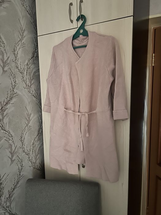 Продам кардиган , розовый