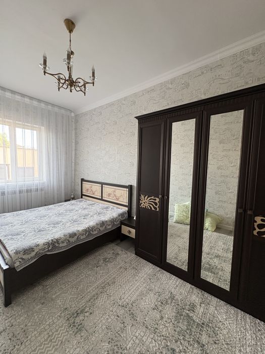 Продам спальный гарнитур