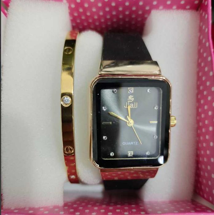 Подарочный набор: женские часы + браслет