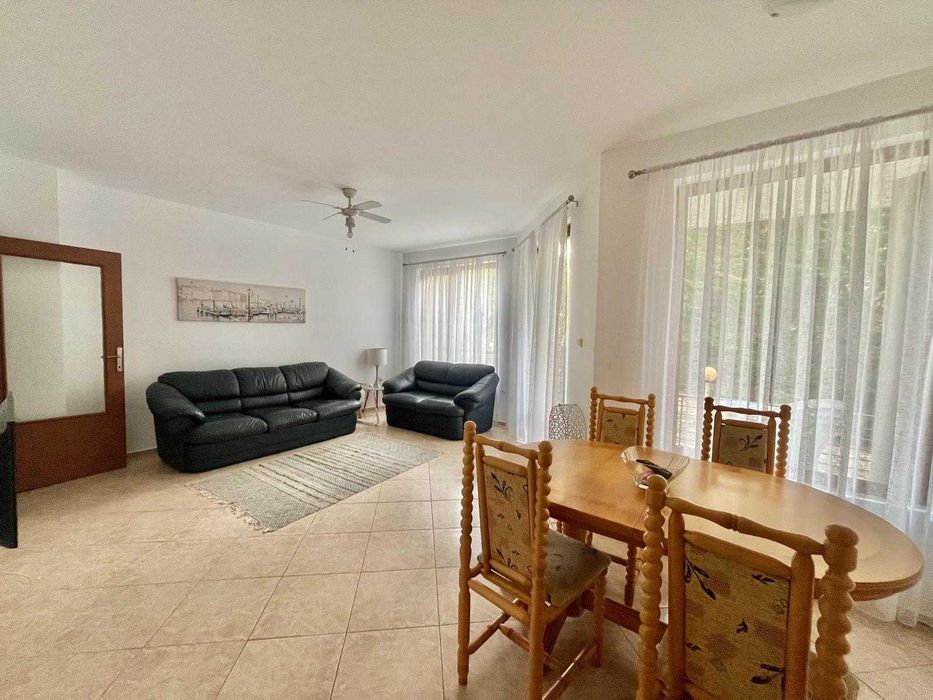 Предлагаме тристаен апартамент в Несебър!