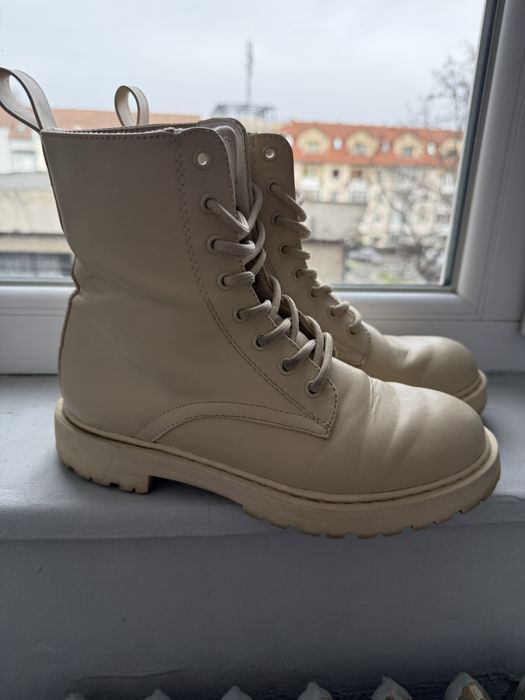 Bocanci H&M Crem nr.37