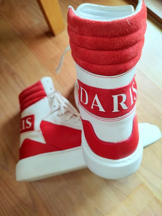 Обувки марка Daris