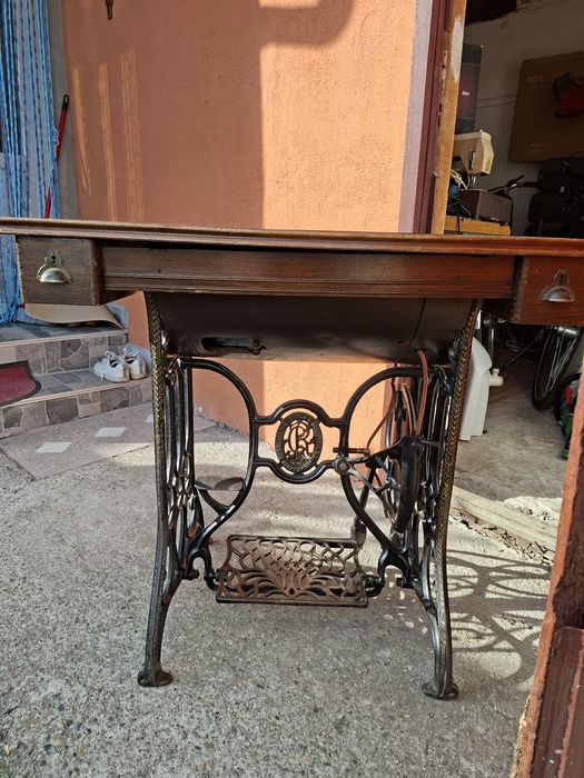 Vand masina de cusut Sincer.