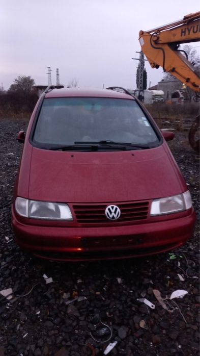 Volkswagen Sharan 1.9 TDI 110 ph 1999g на части