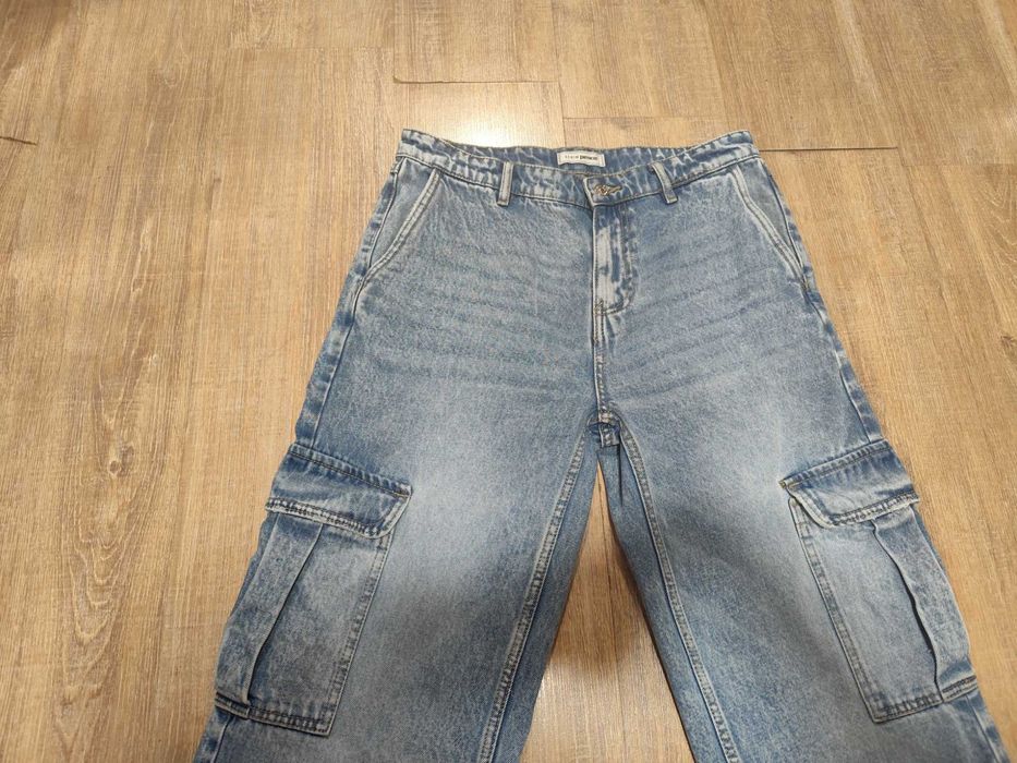 дънки с големи странични джобове