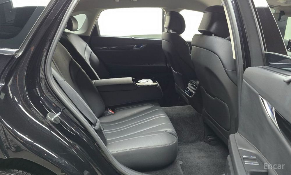 Genesis G80 2.5T AWD срочно продается