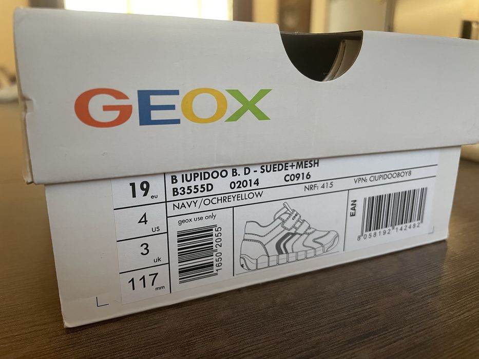 Сникърси Geox 19