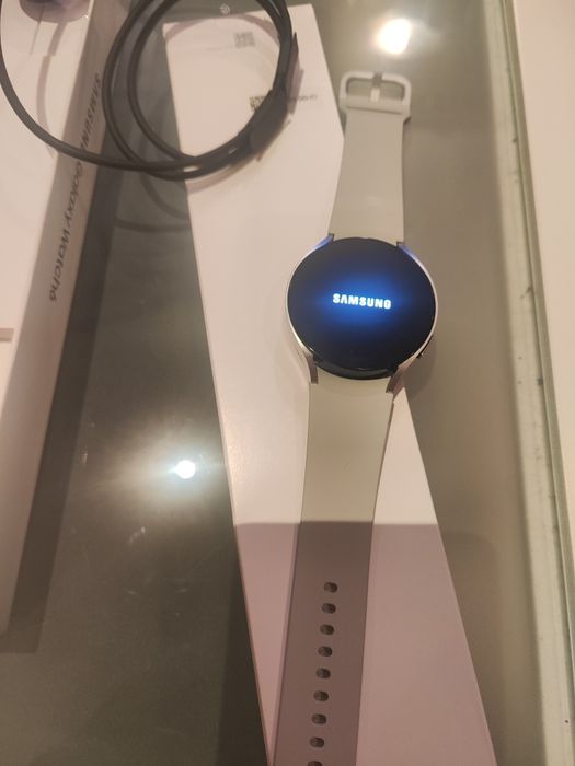 SAMSUNG Galaxy Watch 6