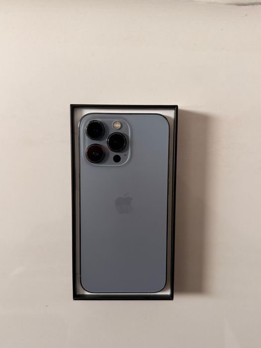 Vând IPhone 13 Pro Sierra Blue
