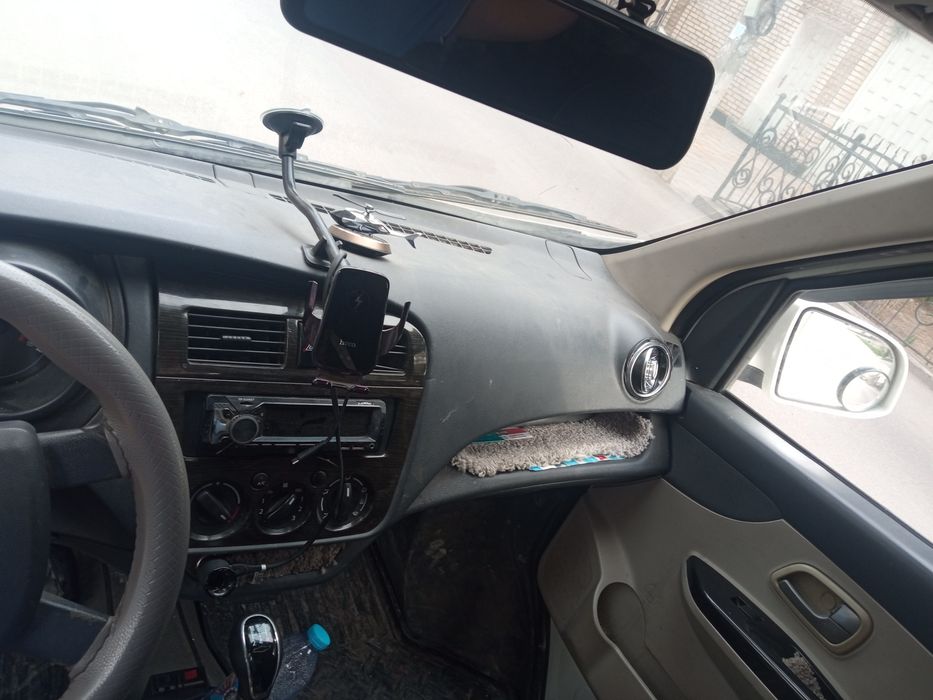 Продаётся автомашина changan 69л/с 2014года, супер салон  пробег147500