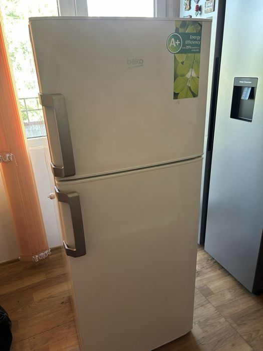 Хладилник Beko..