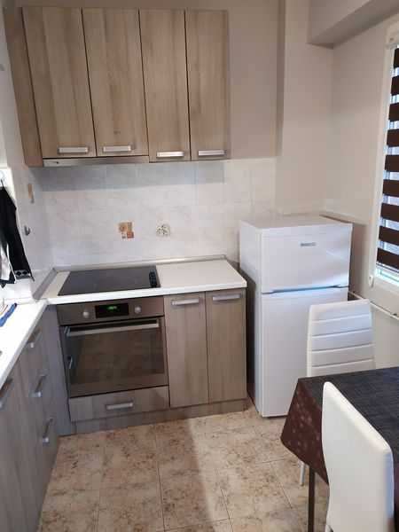 Дава се под наем Двустаен апартамент в София, Лагера - 78 кв.м за 398.82 € - Снимка #2