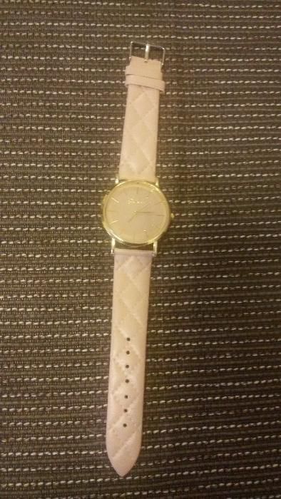 Нови дамски часовници