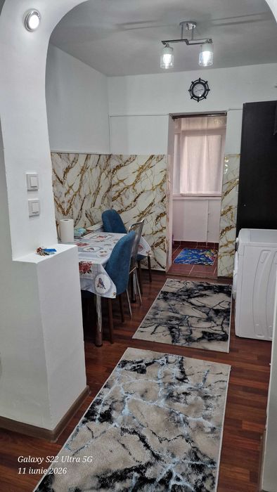 Inchiriez apartament 2 camere