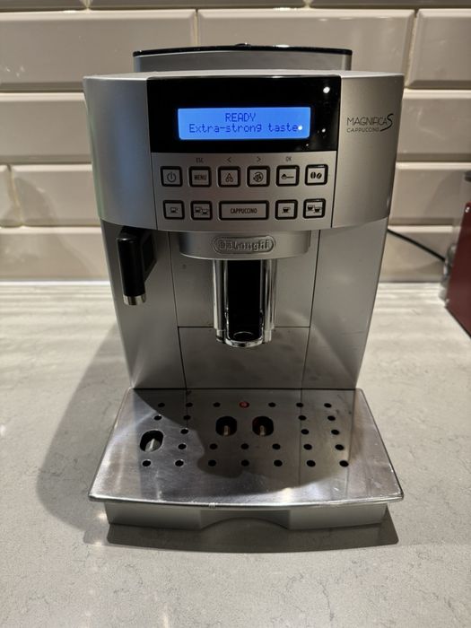 Кафемашина DeLonghi Magnifica S Cappuccino
