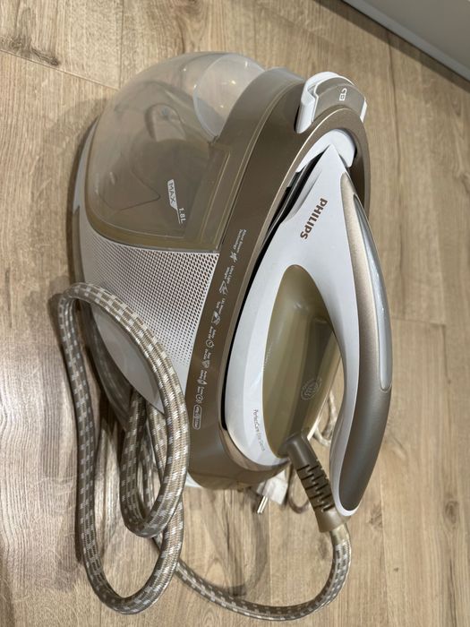 Ютия с парогенератор PHILIPS GC9642/60