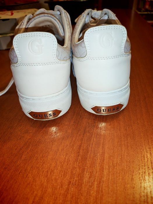 Adidasi Guess m 44