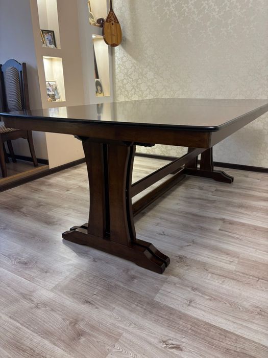 Продам стол в отличном состоянии!