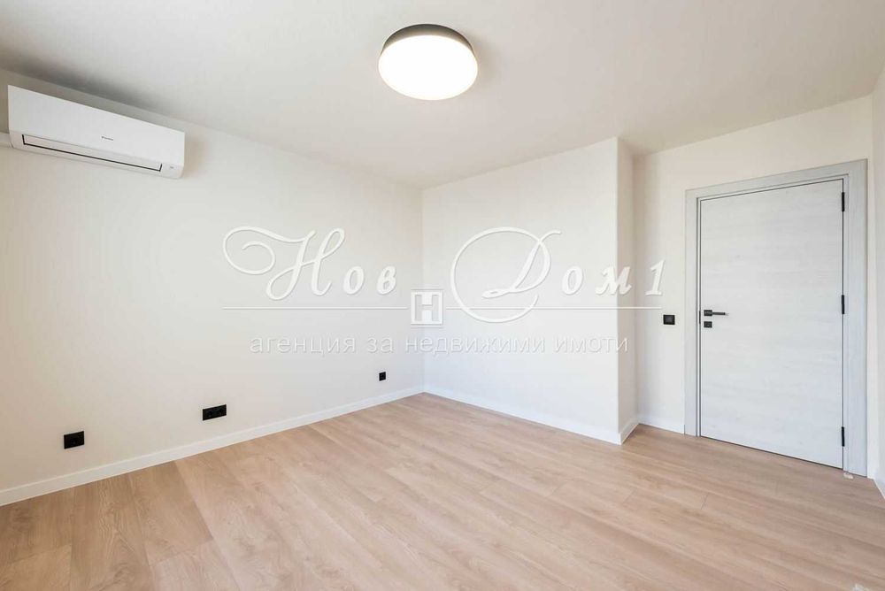 Продава се Тристаен апартамент в Варна, Левски - 70 кв.м за 1567 €/кв.м - Снимка #15