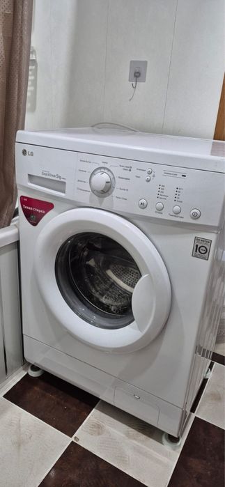 Продам стиральную машинку
