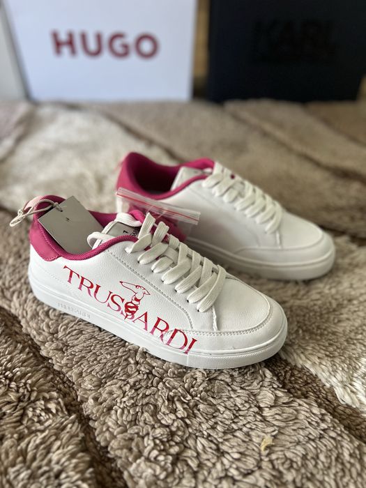 Маратонки Karl Hugo adidas versace ralph steve madden calvin trussardi