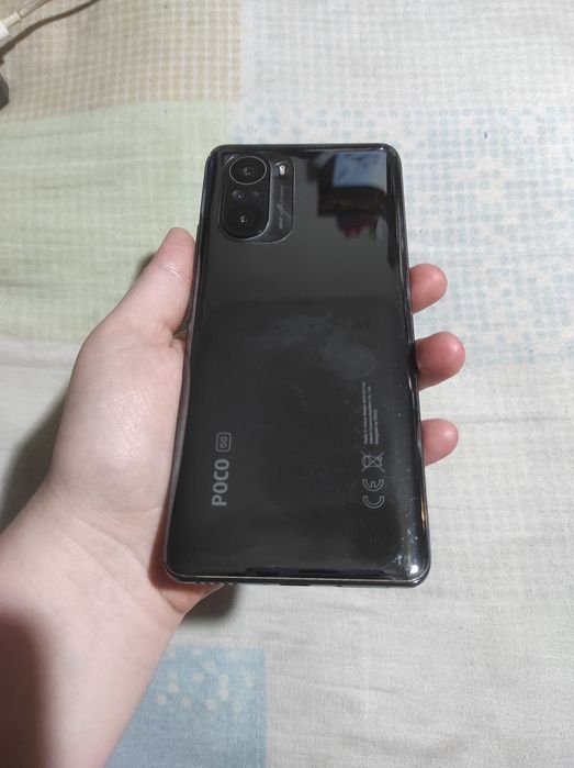 Продаю Poco f3 6/128
