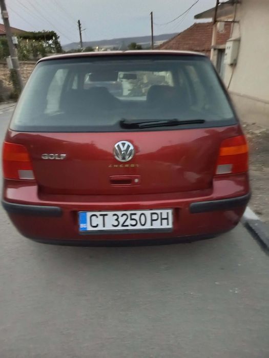 Продавам VW Golf 4