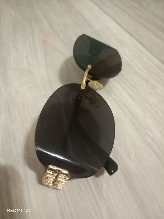 Продам стильные очки