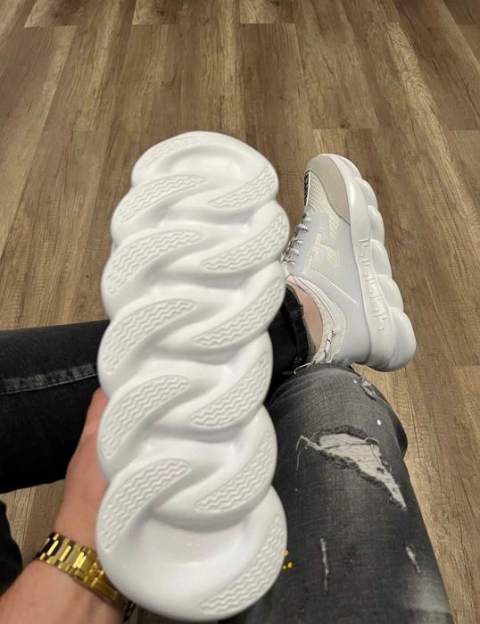 Adidasi Versace Chain Reaction White dama si barbati