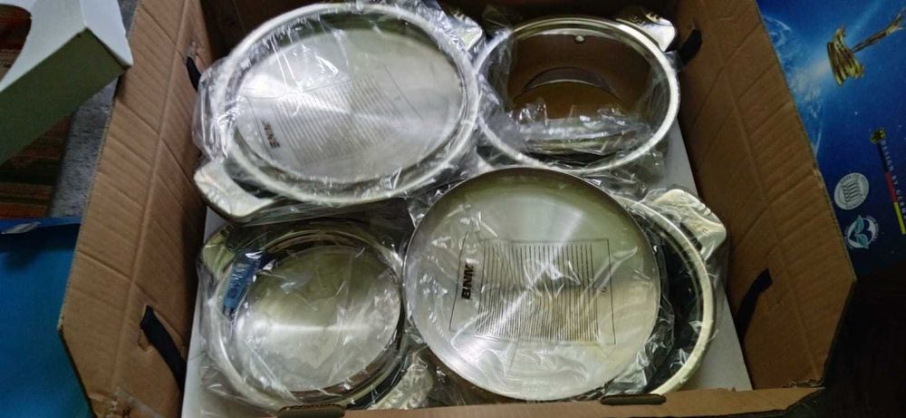 Set vase si accesorii pentru gatit 17 piese NOU