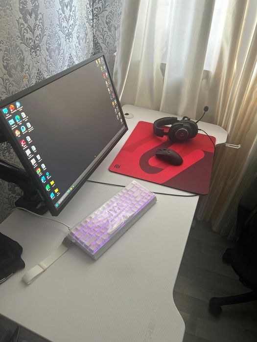 Игровой компьютер с периферией