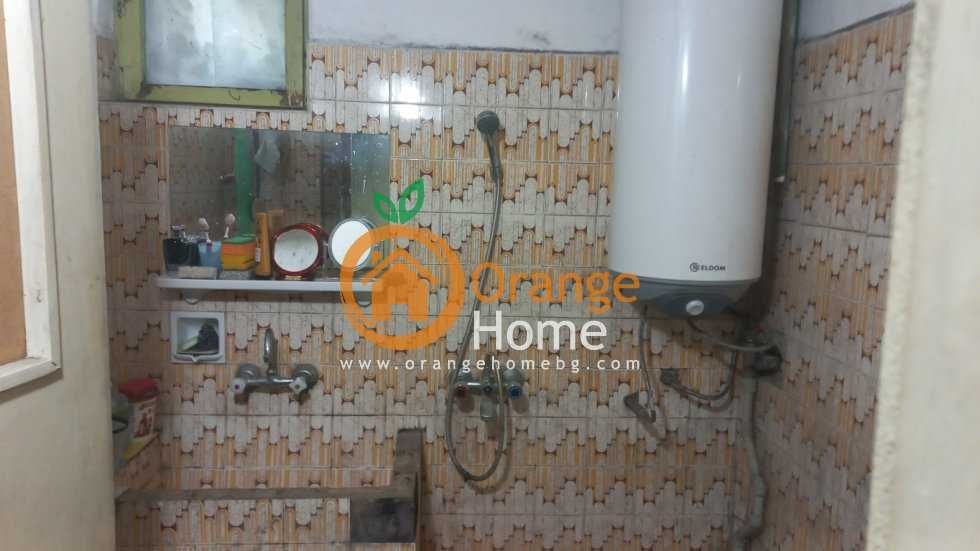 Продава се Къща в с. Орешак, Област Варна - 240 кв.м за 1042 €/кв.м - Снимка #13