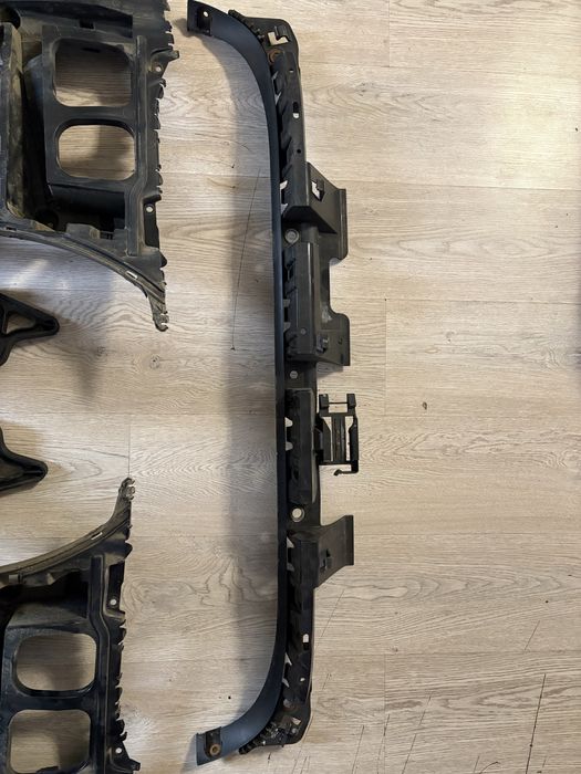 Suporti bara spate BMW e91 LCI