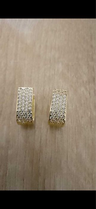 Cercei mici  fetita si dama 14k cu pietricele gold