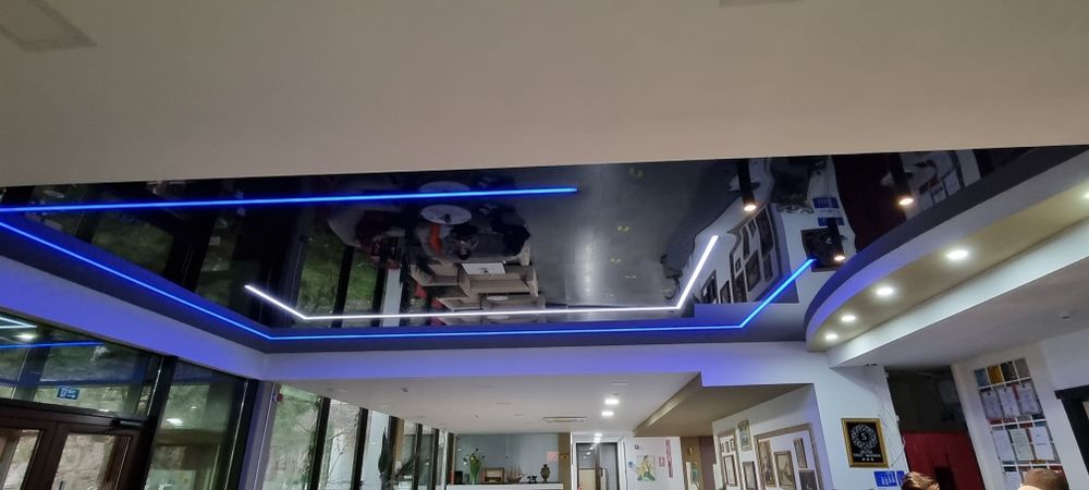 Tavane Extensibile. Mat, lucios, translucid, printat.