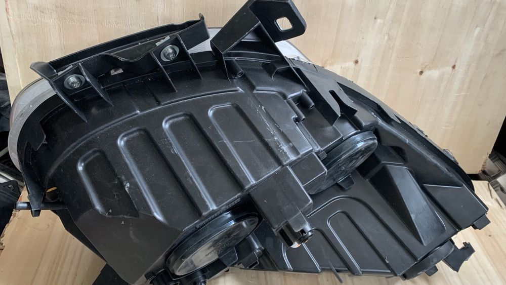 Фар за Фиат Добло