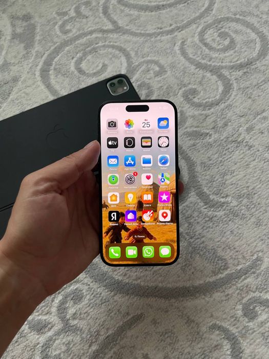 Продам iPhone 15 про