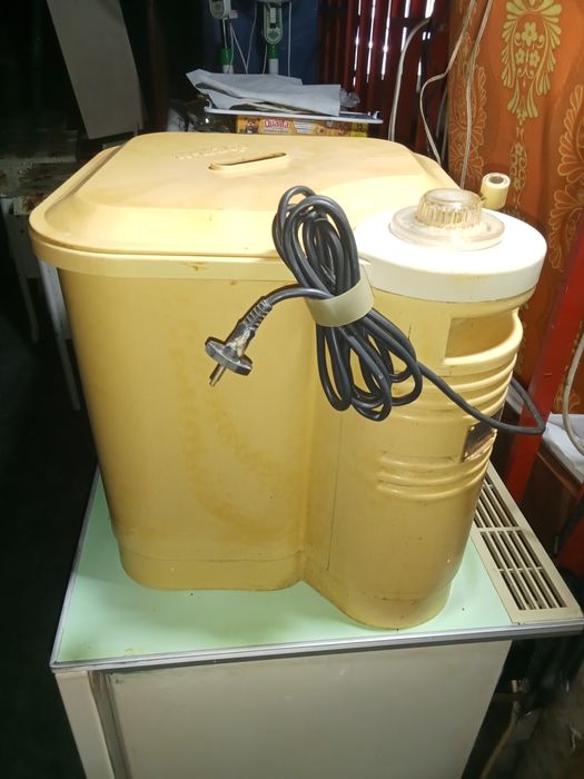 Фея стиральная машина рабочая продается.