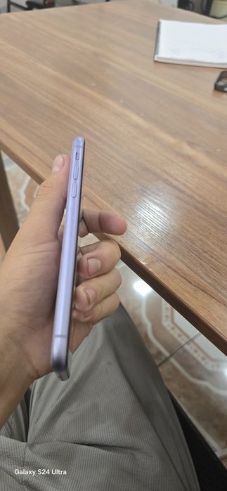 IPhone 11 karobka dakemint holati ideal 83 yomks ochilmagan tel