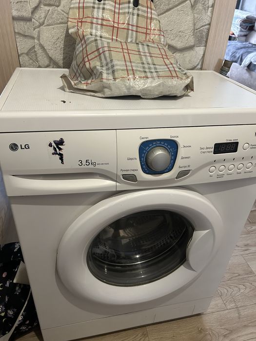 Продам стиральную машинку