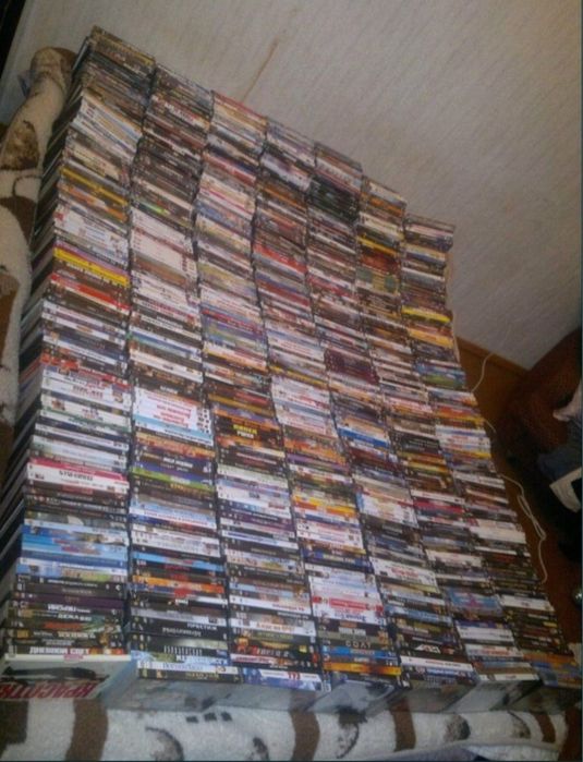 Продам видео диски 300 тг